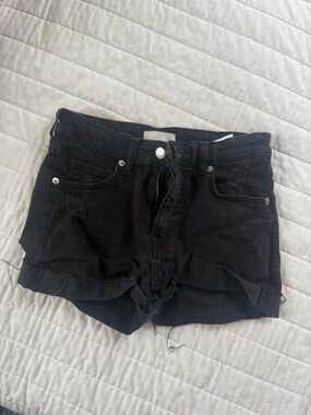H&M Black Distressed Women's Denim Shorts